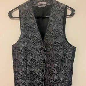 Le Chateau Men's Patterned Vest